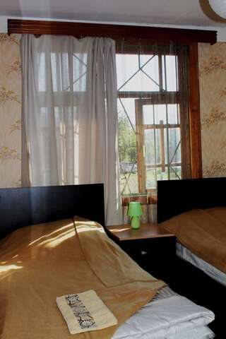 Лоджи SvanLand Местиа Стандартный двухместный номер с 2 отдельными кроватями-8